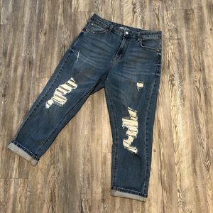 Wild fable size 10 high waisted mom jean Capri